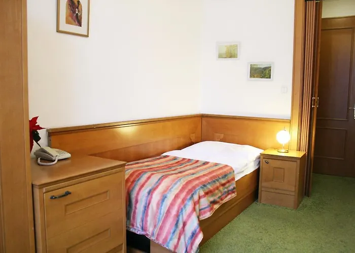 Otel Charlotte 4*