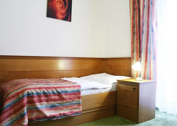 Otel Charlotte 4*