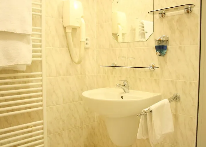 Charlotte Otel 4*