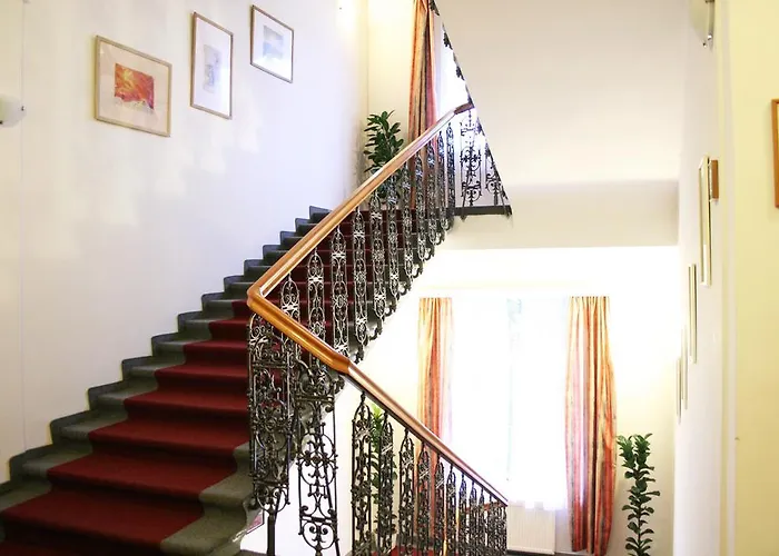 Otel Charlotte 4*