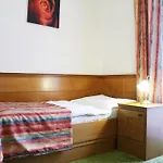 Hotel Charlotte 4*