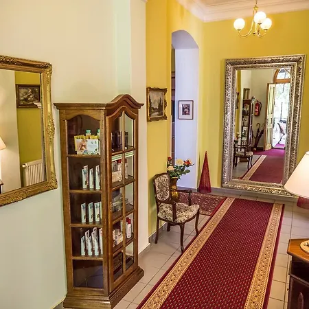 Szálloda Charlotte 4*